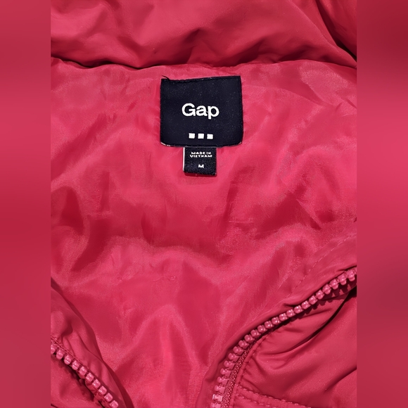 Gap Puffer Vest - Picture 3 of 4